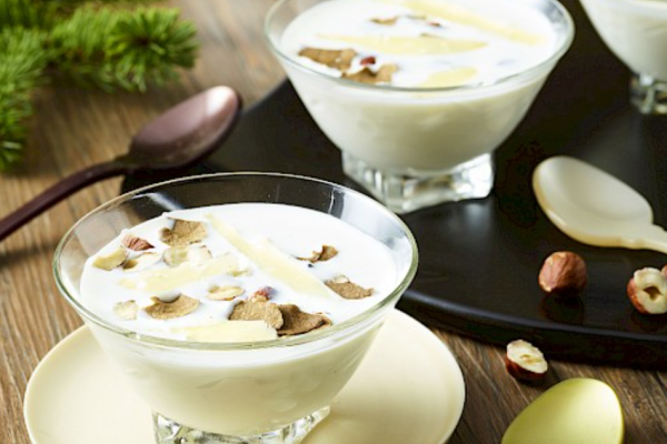 Velouté de topinambours, Tomme de Savoie, truffe, noisettes