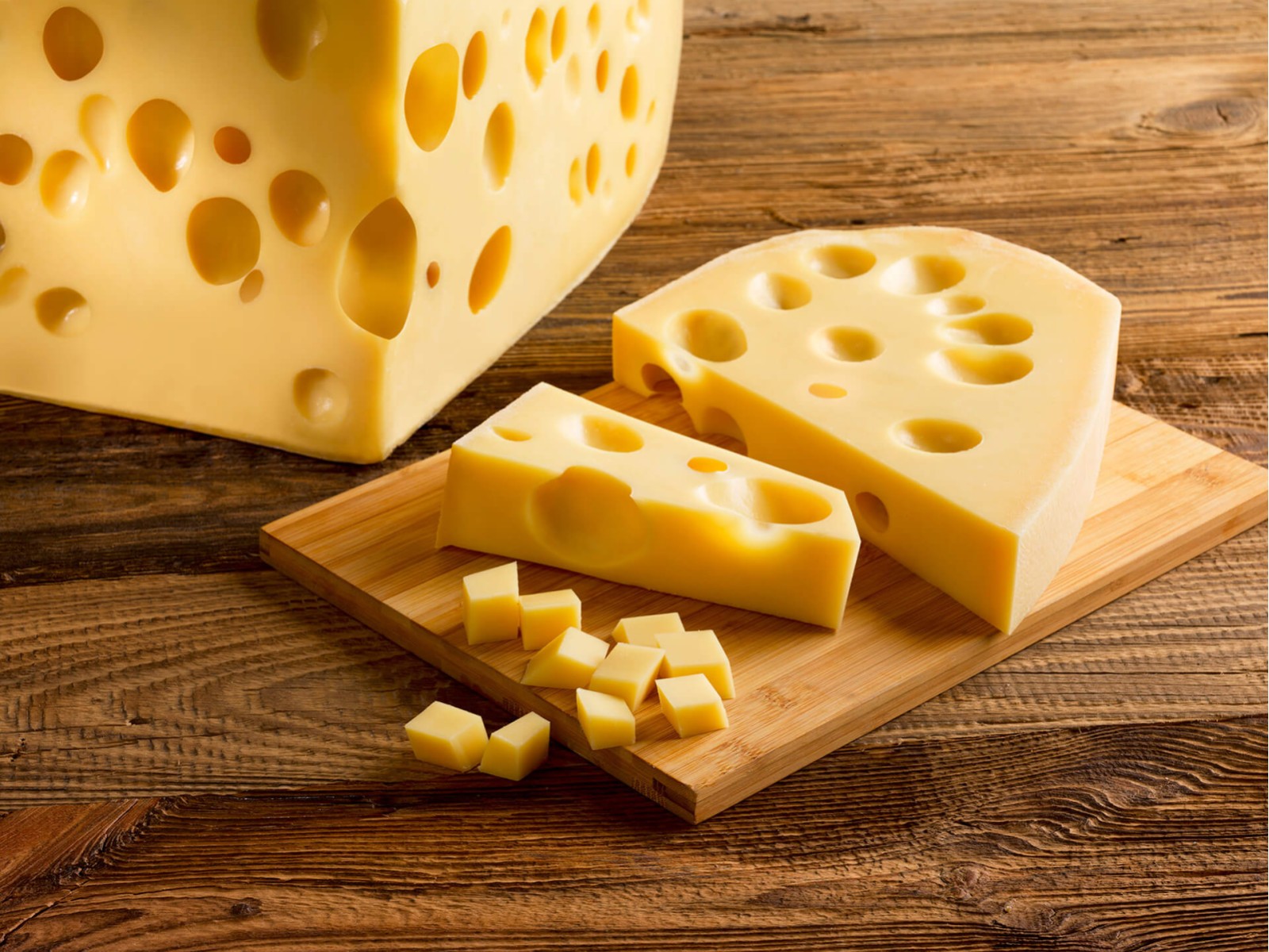 L'Emmental de Savoie - Un fromage de caractère incontournable • Fromagerie  Masson, Pays de Savoie
